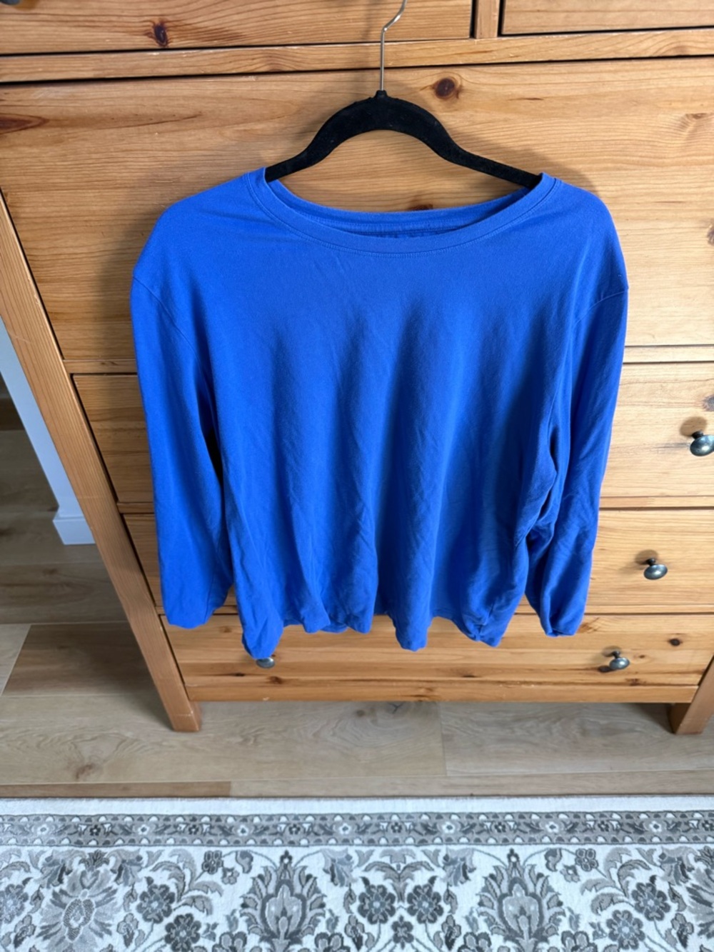 Great Northwest Clothing Company Women's Crewneck Sweatshirt in Blue